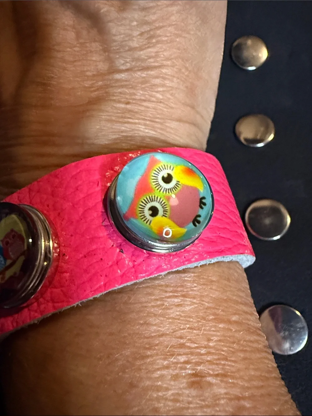 Hot pink leather 3 snap bracelet with snaps